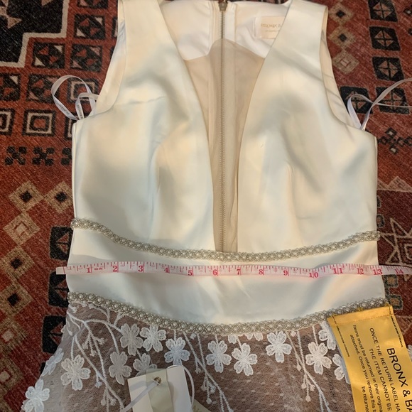 NWT FIONA BRIDAL GOWN IN WHITE - Picture 15 of 16